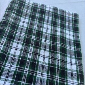 Green and White bundle 13 dinner napkins new
